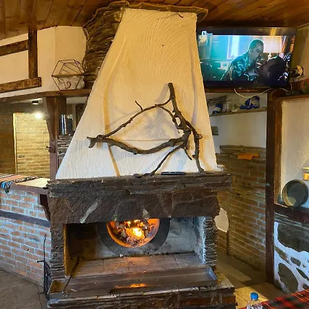 александрова 1 3*