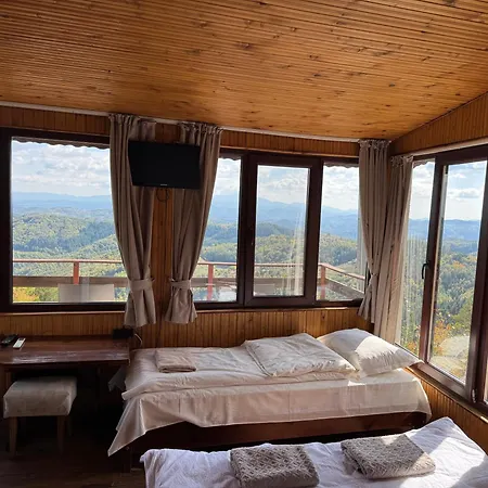 Pensión александрова 1 3*