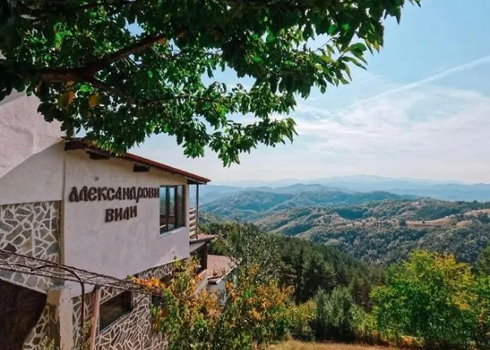 Pensjonat александрова 1 Złatograd